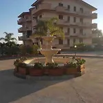 Apartment Il Bergamotto - Luxury With Pool, 5 Min From The Beach!